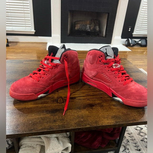 Suede Red Jordan 5’s good condition - Picture 5 of 6